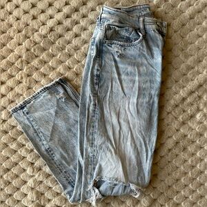 AMERICAN EAGLE 90s boyfriends denim jean light wash ripped